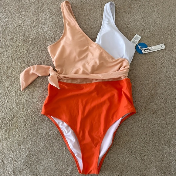 NWT Cupshe Woman’s Swimsuit One Piece, Sz L, Orange/Beige/White - Picture 9 of 13